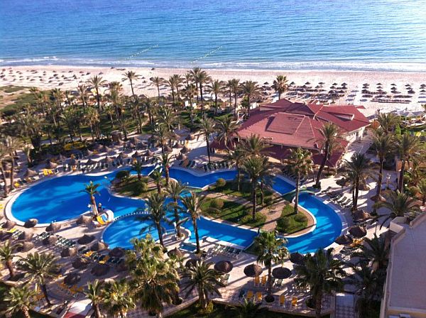 W Tunezji jest ponad 800 skategoryzowanych hoteli, z czego 70 proc. przy plaży!